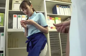 Địt nhau tại lớp học cùng cô giáo vú to lồn rậm
